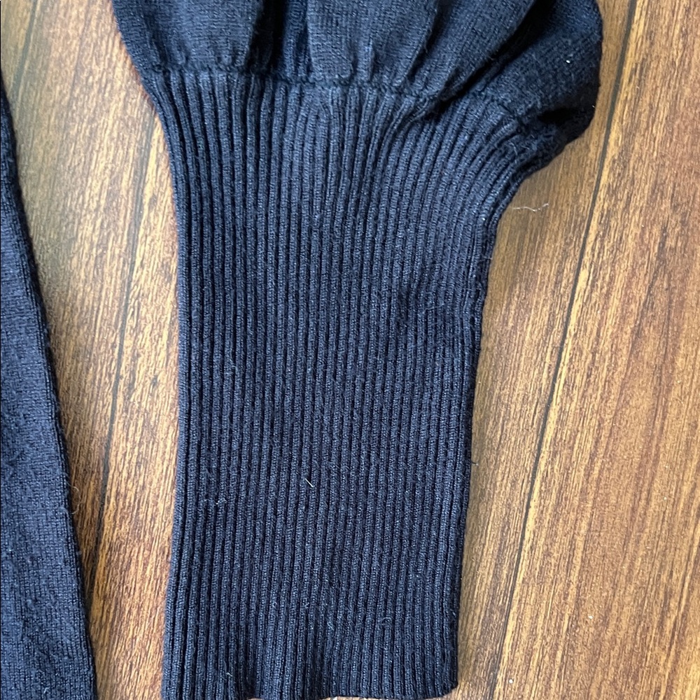 Ann Taylor Sweater - Picture 4 of 7